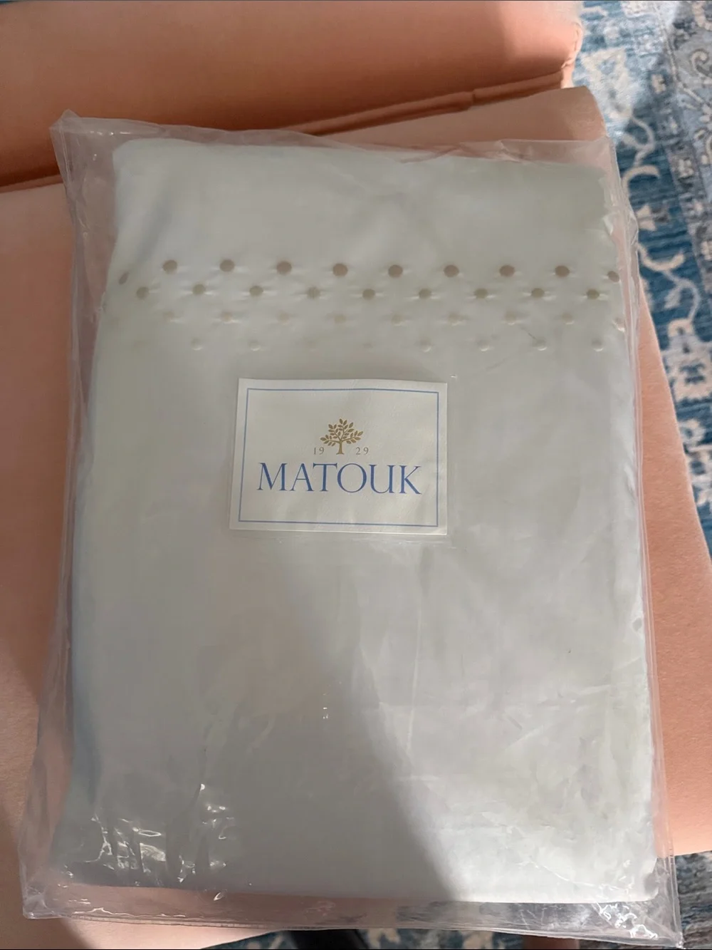 Matouk dorothy milano